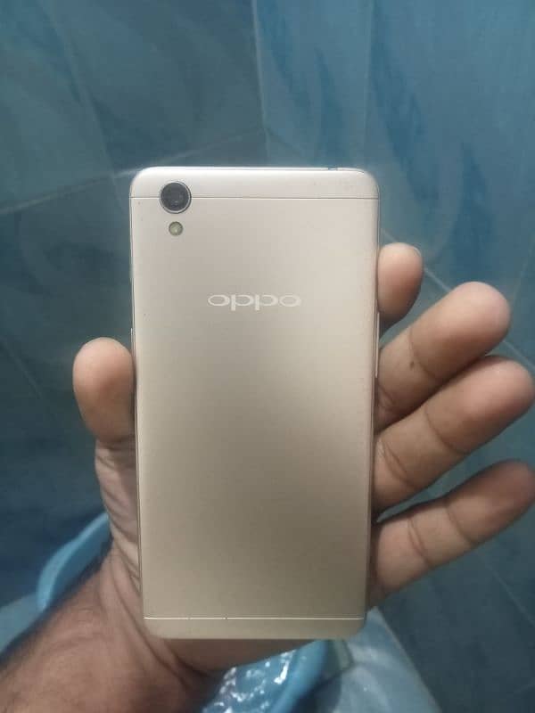 oppo ka mobile hay jes ko be chia wo he bat kra 1