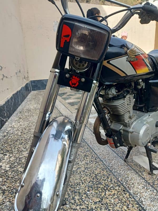 Honda 125 in good condition 4