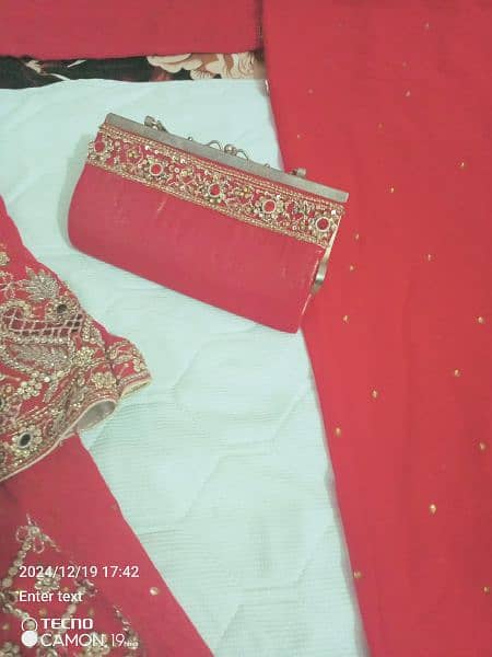 bridal lahgha with jewelry size medium cash on delivery avble all pk 5