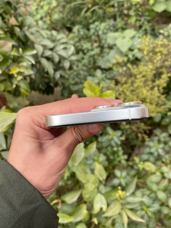 IPHONE XR 64GB CONVERTED TO IPHONE 15 Pro 5