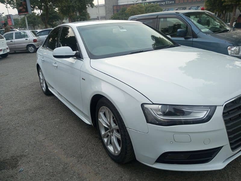 Audi A4 2015 1