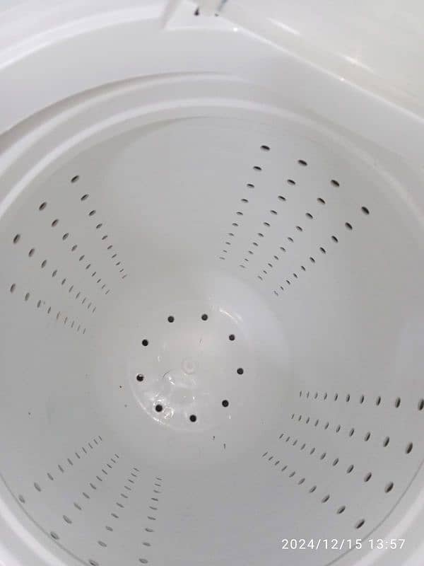 Kenwood washing machine twin tub model no: KW 1012 SA 15