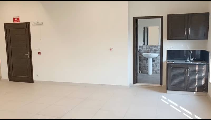 4 Marla 2nd Floor Office With Elevator For Rent In DHA Phase 6 Main Boulevard, Lahore. 5