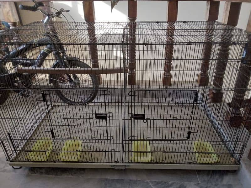 2 Cages and 2 breeding box in mint condition 0