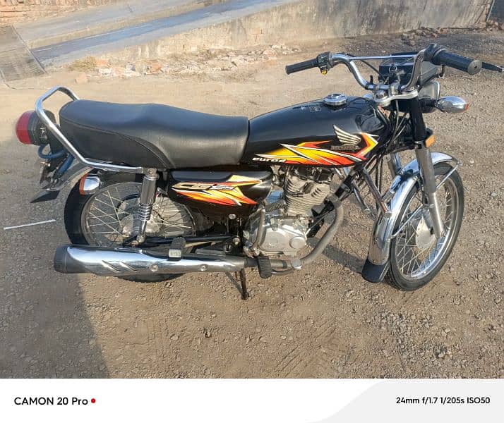 Honda 125 condition 10/9 Alla orgnal parts black colour punjab number 3