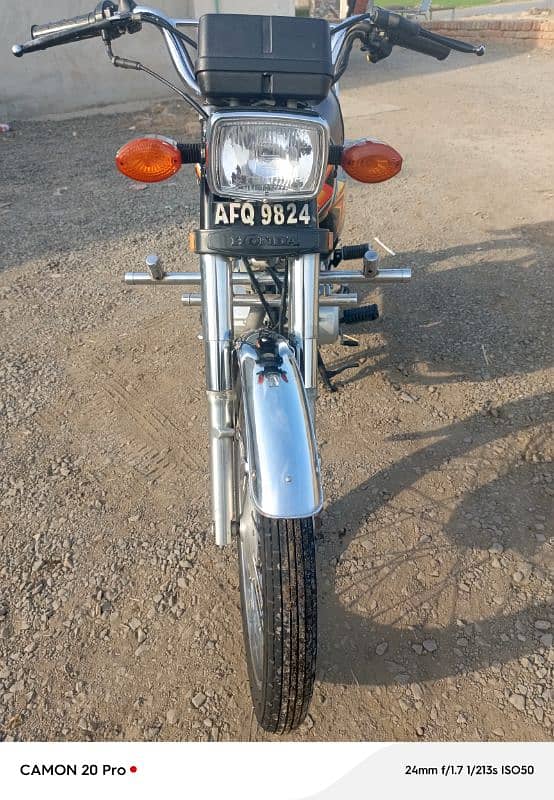 Honda 125 condition 10/9 Alla orgnal parts black colour punjab number 5