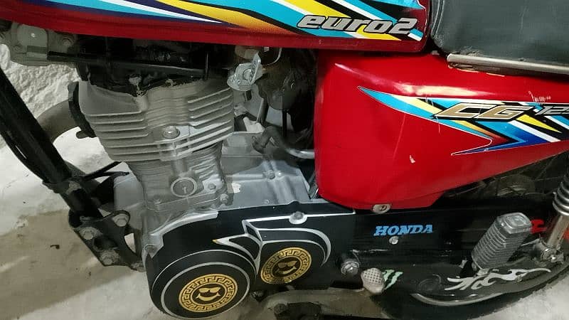 Honda 125 2018 model all over okay all complete documents 3