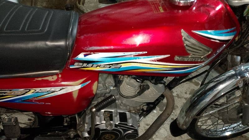 Honda 125 2018 model all over okay all complete documents 8