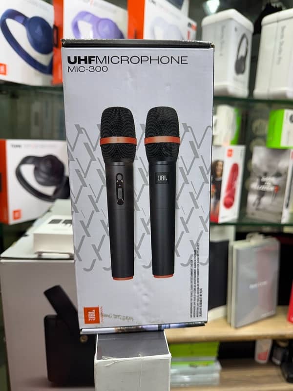 JBL Mic-300 UHF Wireless Dual Microphones 2