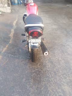 honda 125 good condition 10by9