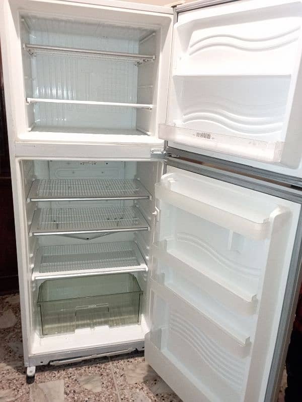 Glass door fridge 3