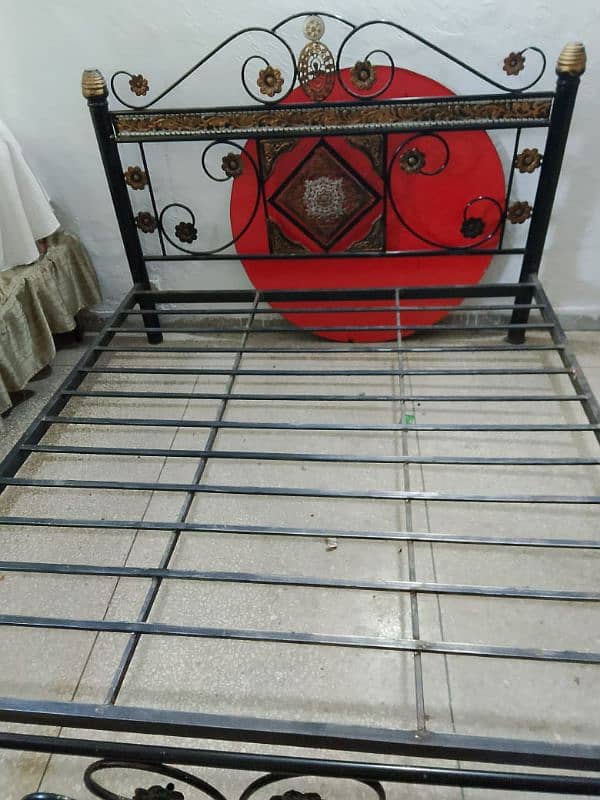 king size iron bed in good condition 12