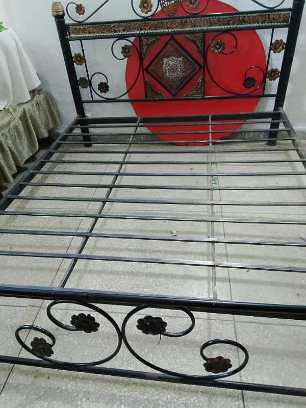 king size iron bed in good condition 13