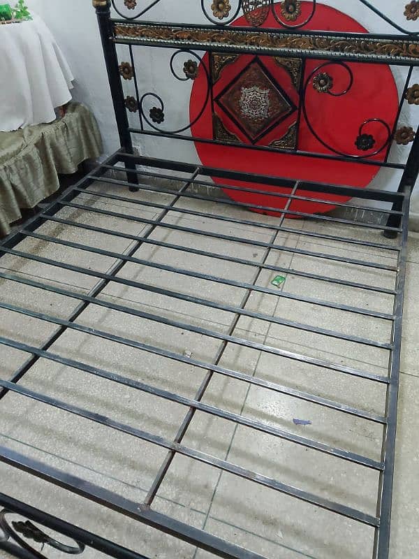 king size iron bed in good condition 14