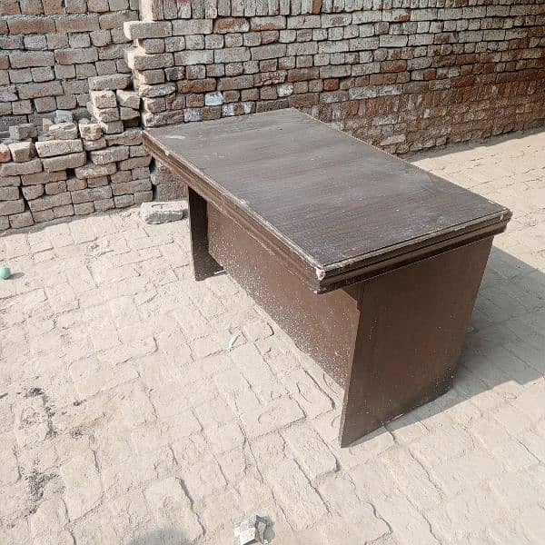 Office table or office counter for sale 1