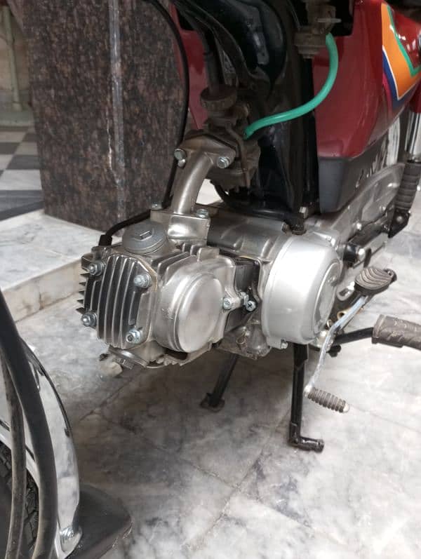 honda 70 2012 modle h new condition 6