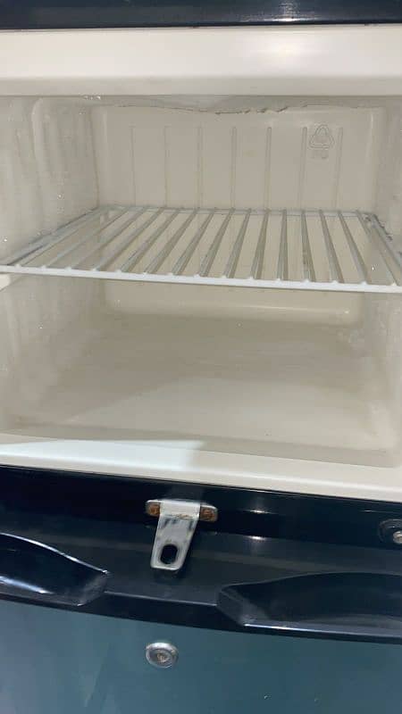 Fridge refrigerator for Sale 1