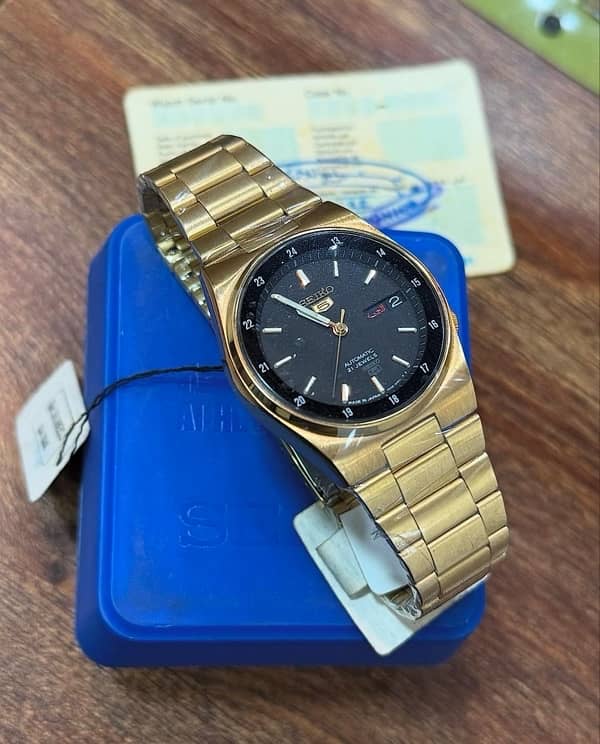 Seiko 5 Vintage Brand New Watch with Box & Paper 1