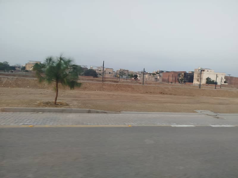 3 Marla Beautiful Plot on ground Pine Enclave Phase 3 near Mohafiz town phase2 and DHA Rahbar and audit account lahore 9