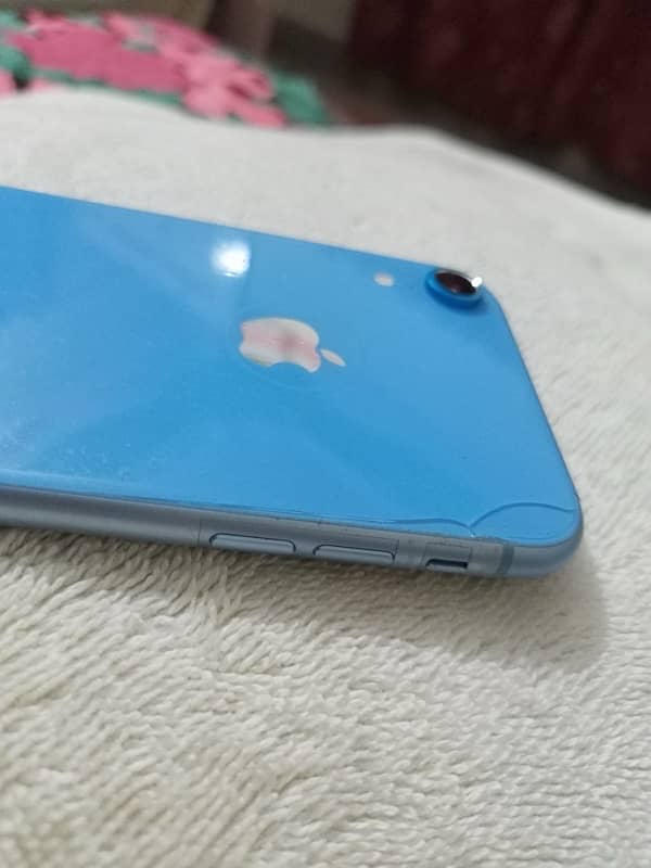 iPhone XR-128gb Dual Approved 6