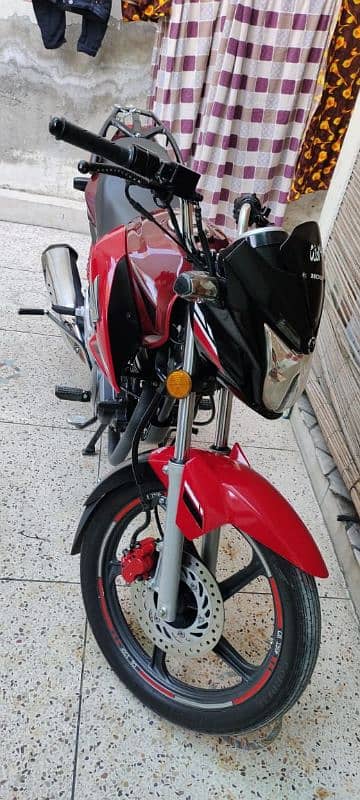 Honda CB 150F 2