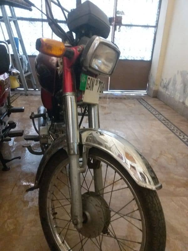 Honda CD 70cc 3