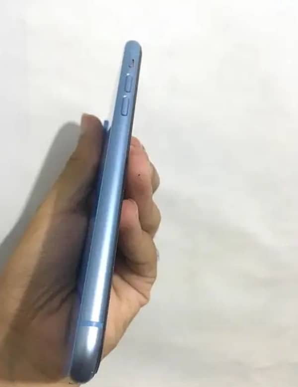 iphone XR urgent sale 1