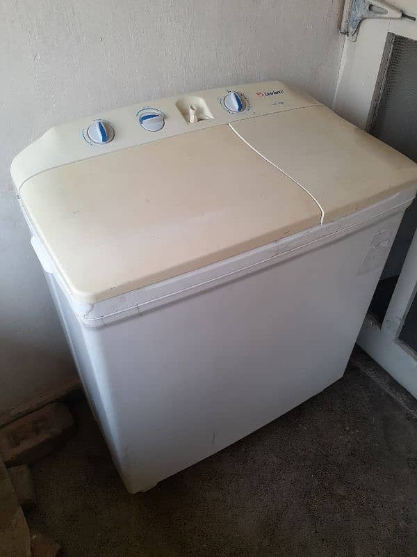 Dawlance Washing machine & Dryer (DW 5200) 1