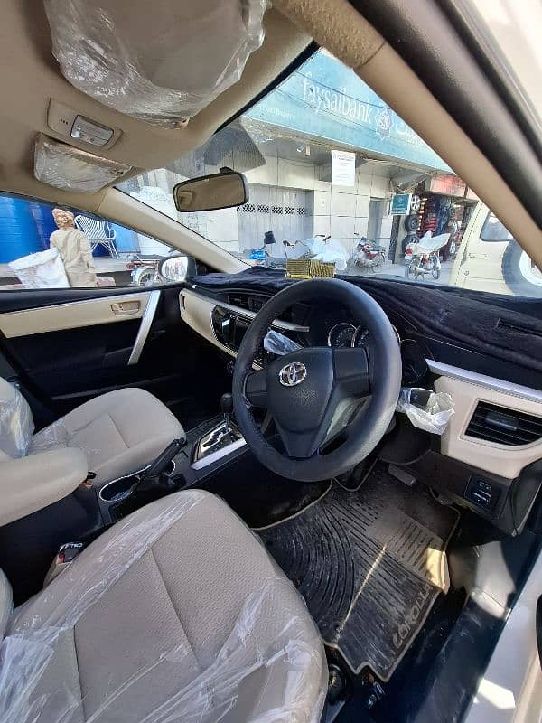 Toyota Corolla Altis 2017 10