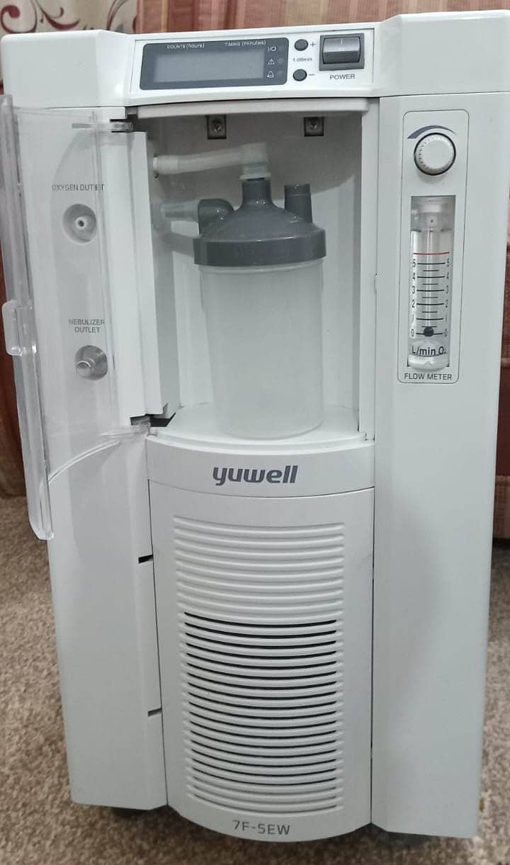 Yuwell oxygen Concentrator 5 Liter for home use 1