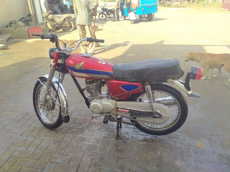 Honda CG 25 4