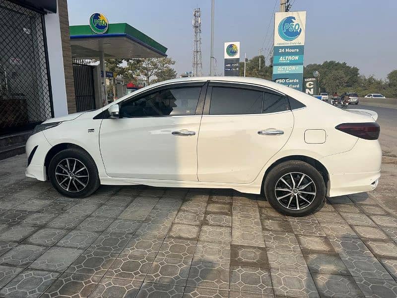 Toyota Yaris 2021 1.5 ATIV X fully loaded 1