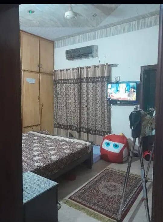 Owner-Built House for Sale in Wapda Town Phase 1, Block G4 4