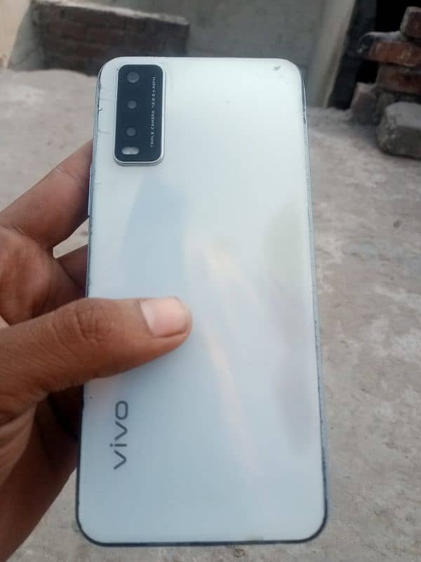 vivo v20 4.64 me he box nai he charger Mel jay urgent sale 0