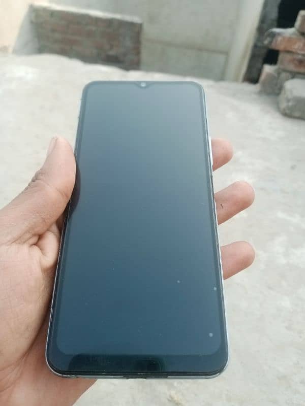 vivo v20 4.64 me he box nai he charger Mel jay urgent sale 2