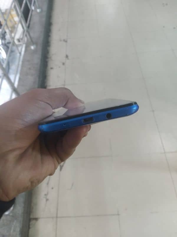 infinix Hot 11 play 4/64 PTA good condition 2