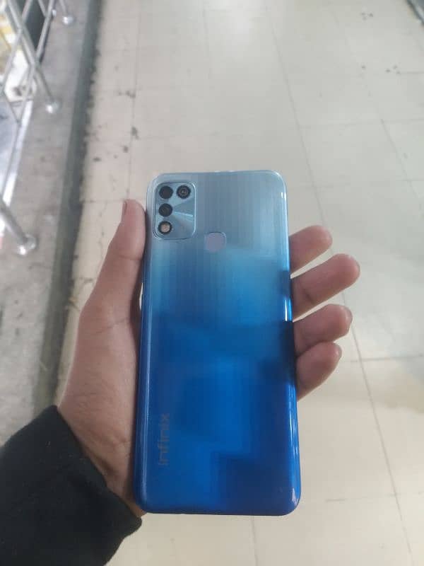 infinix Hot 11 play 4/64 PTA good condition 6