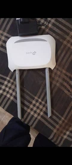 tp link router in 10/10condition