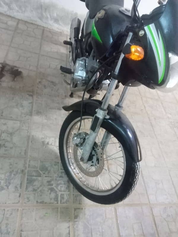 VIP BIKE HN , 5 GHAIR HN , DISC BREAK HN , MODEL 2012, HYDERABAD NO HN 5