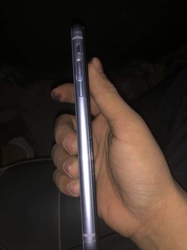 iPhone 11 pta approved in new condition 1