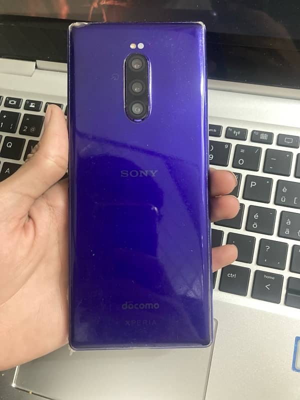 sony xperia 1 0