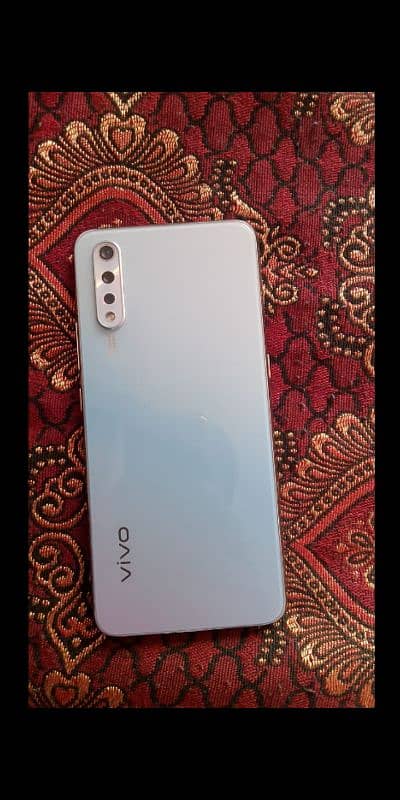 vivo s1 8/256 2