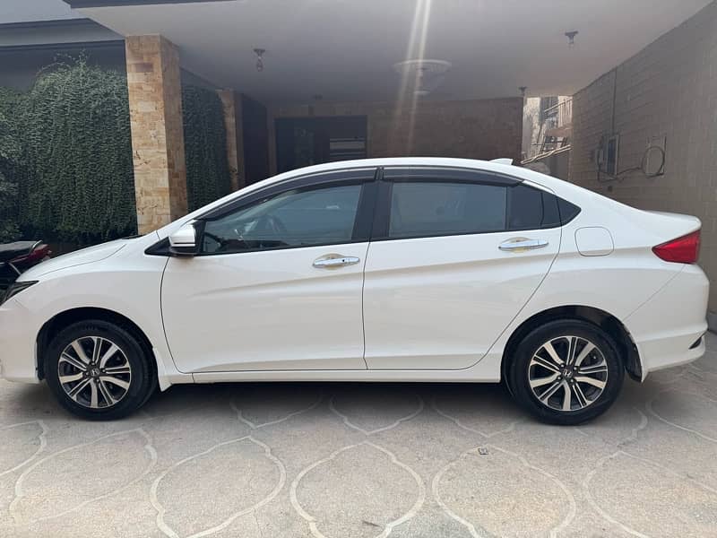 Honda City Aspire 2022 4