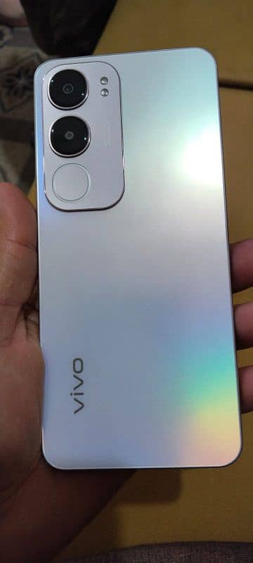 vivo y19s 7