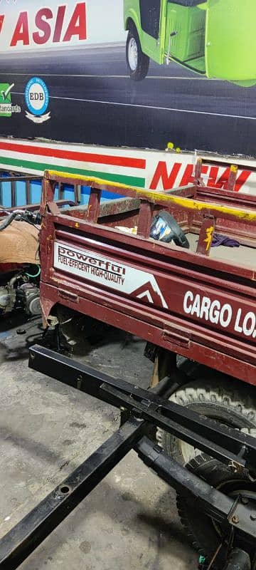 Shiva loader rickshaw 2018 Model  very good condition 03204561702. 2