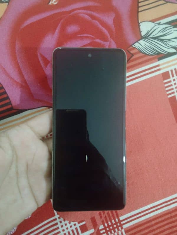 Infinix hot 30 8+8 128 3