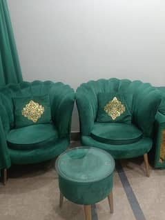 Green Chairs with Round Table