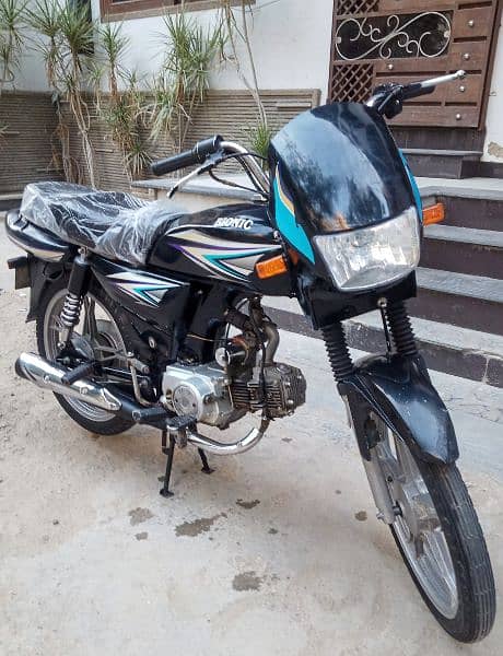 2017 Bionic CD-70 Karachi Number 10