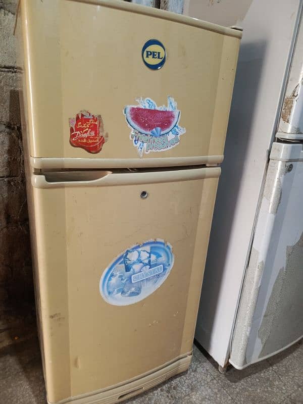 pel fridge sale good condition ok working 1