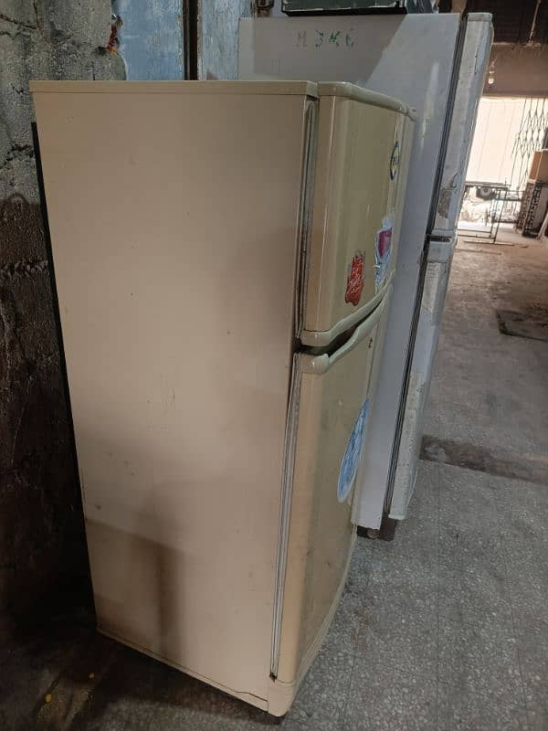 pel fridge sale good condition ok working 2